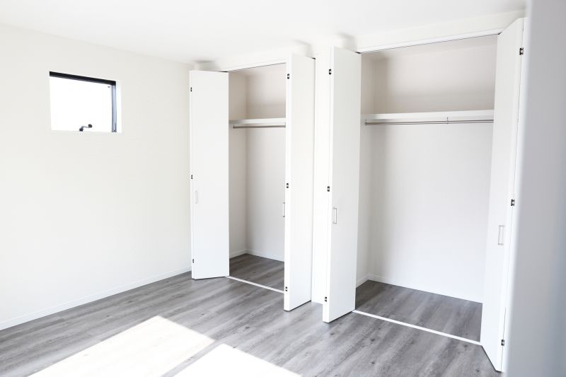 Closet Door Repair Service